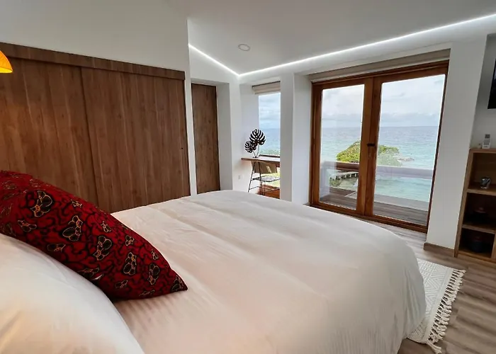 Pao Pao Hotel & Beach Club